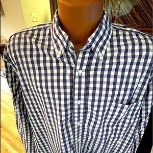 Classic men’s gingham button down shirt